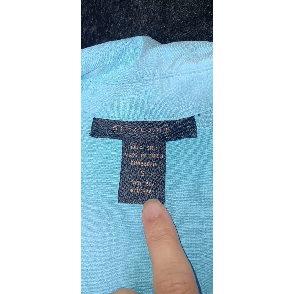 Silkland 100% Silk Sleeveless Button Blouse S Aqua Blue Quiet Luxury Old Money - Picture 2 of 11